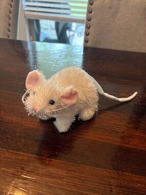 GANZ White & Pink Mouse